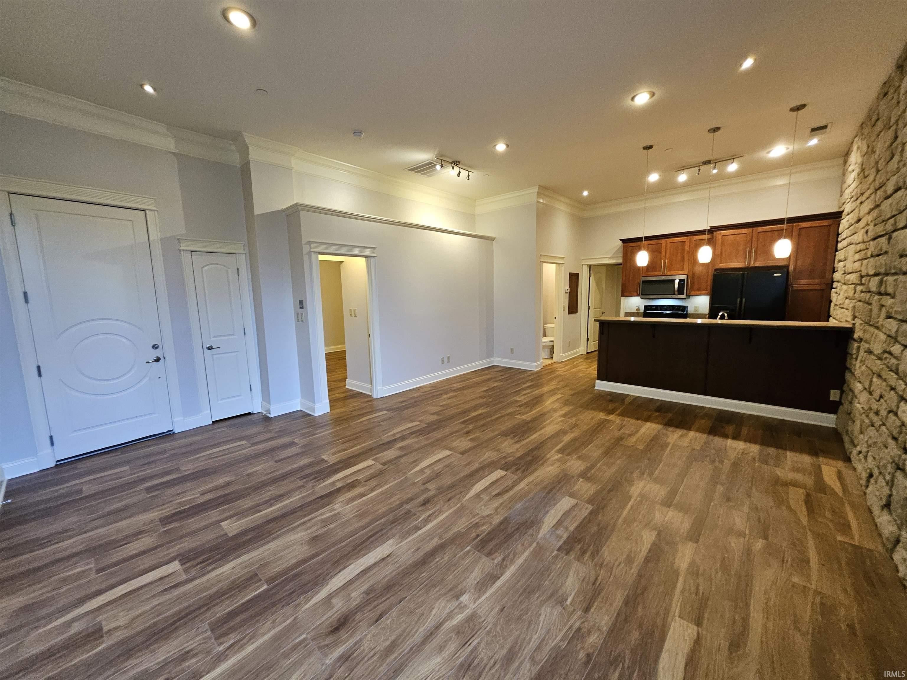 508 Main Street, Unit 2B Evansville, IN 47708 - Photo 7 of 28 Gallery Image 7