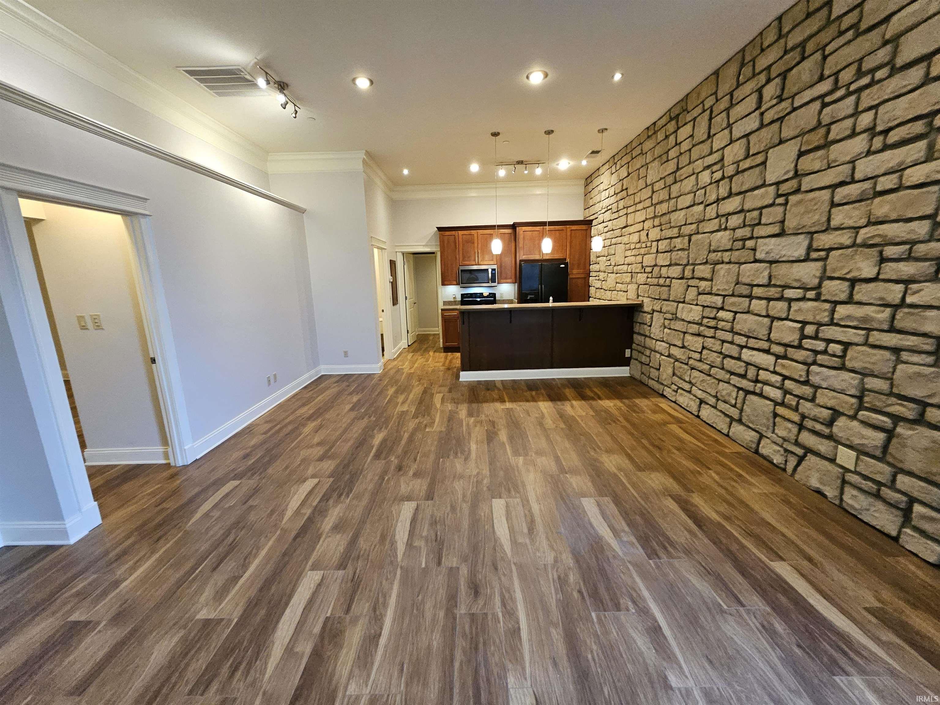 508 Main Street, Unit 2B Evansville, IN 47708 - Photo 8 of 28 Gallery Image 8