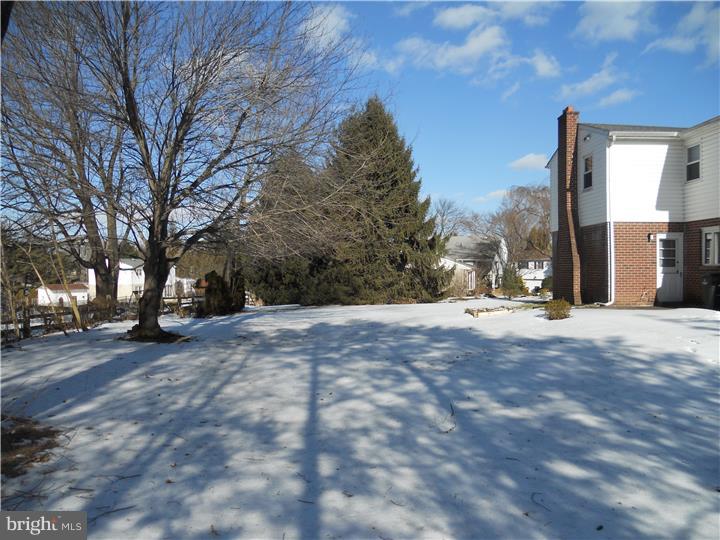 3636 Spring Run Road Huntingdon Valley, PA 19006 - Photo 11 of 11 Exterior Back