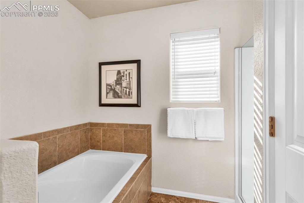 917 Silverqueen Road Pueblo, CO 81008 - Photo 22 of 33