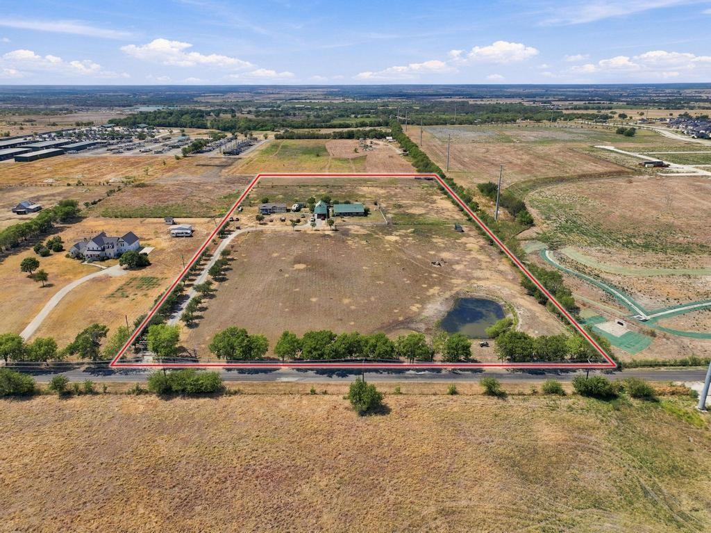 2141 Block Road Gunter, TX 75058 - Photo 5 of 12 Gallery Image 5