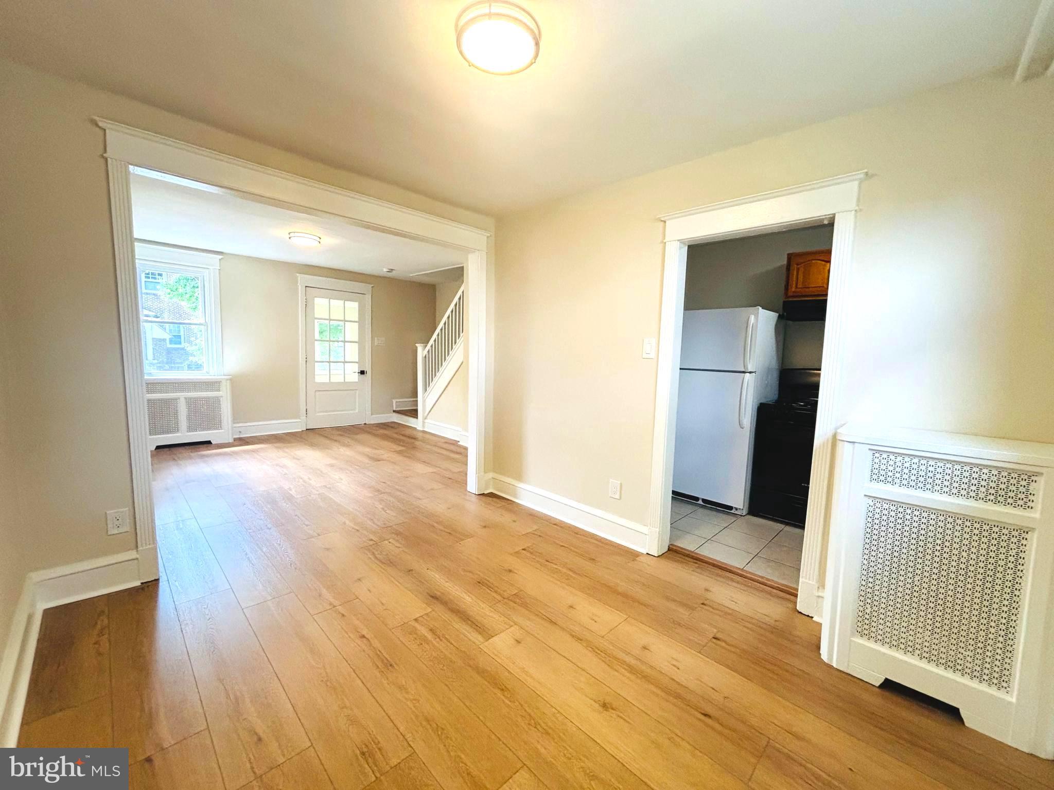 923 Edgemore Road Philadelphia, PA 19151 - Photo 4 of 14 Dining Room