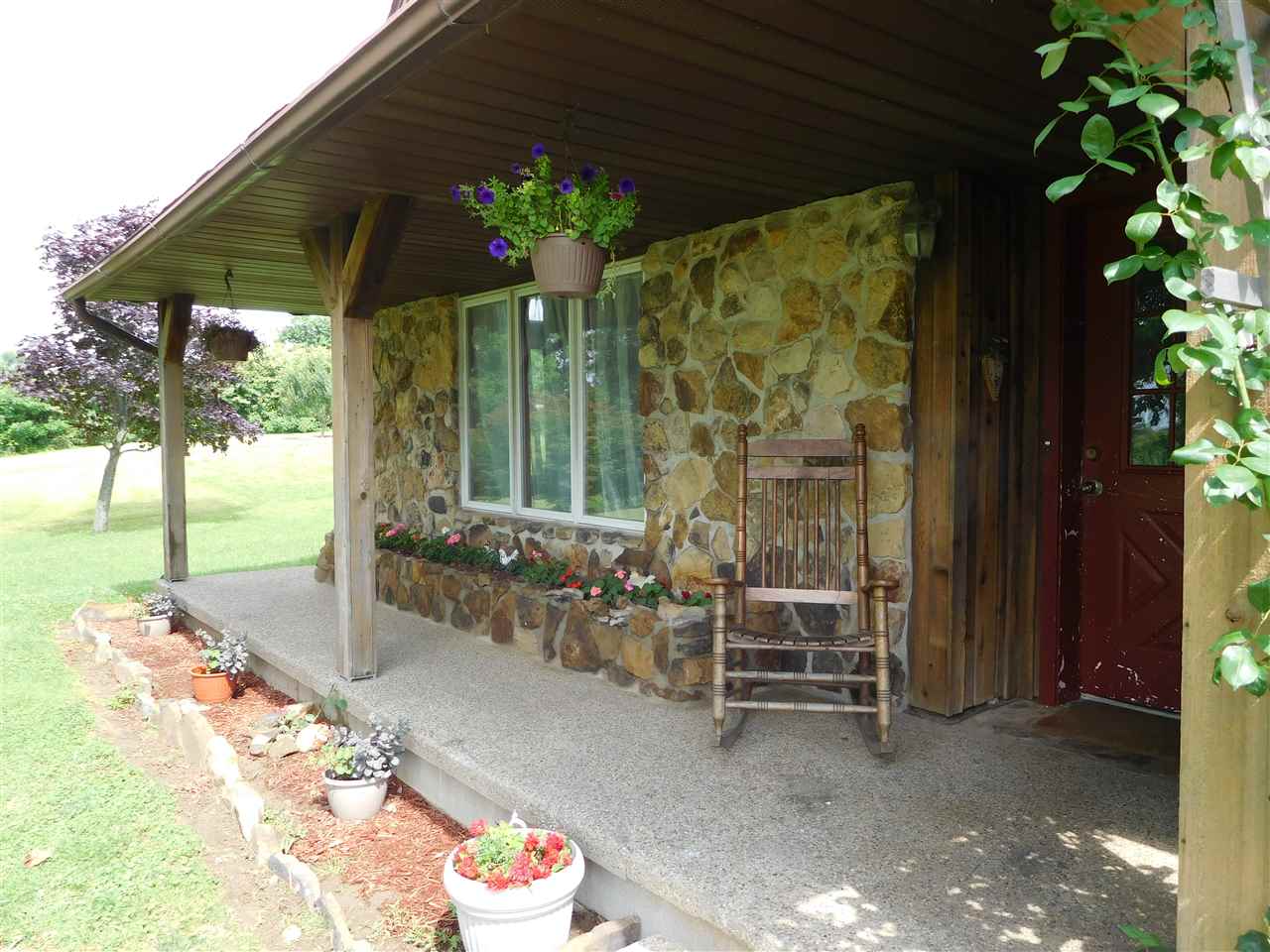 1130 Clutter Road Lynnville, IN 47619 - Photo 3 of 30 Gallery Image 3