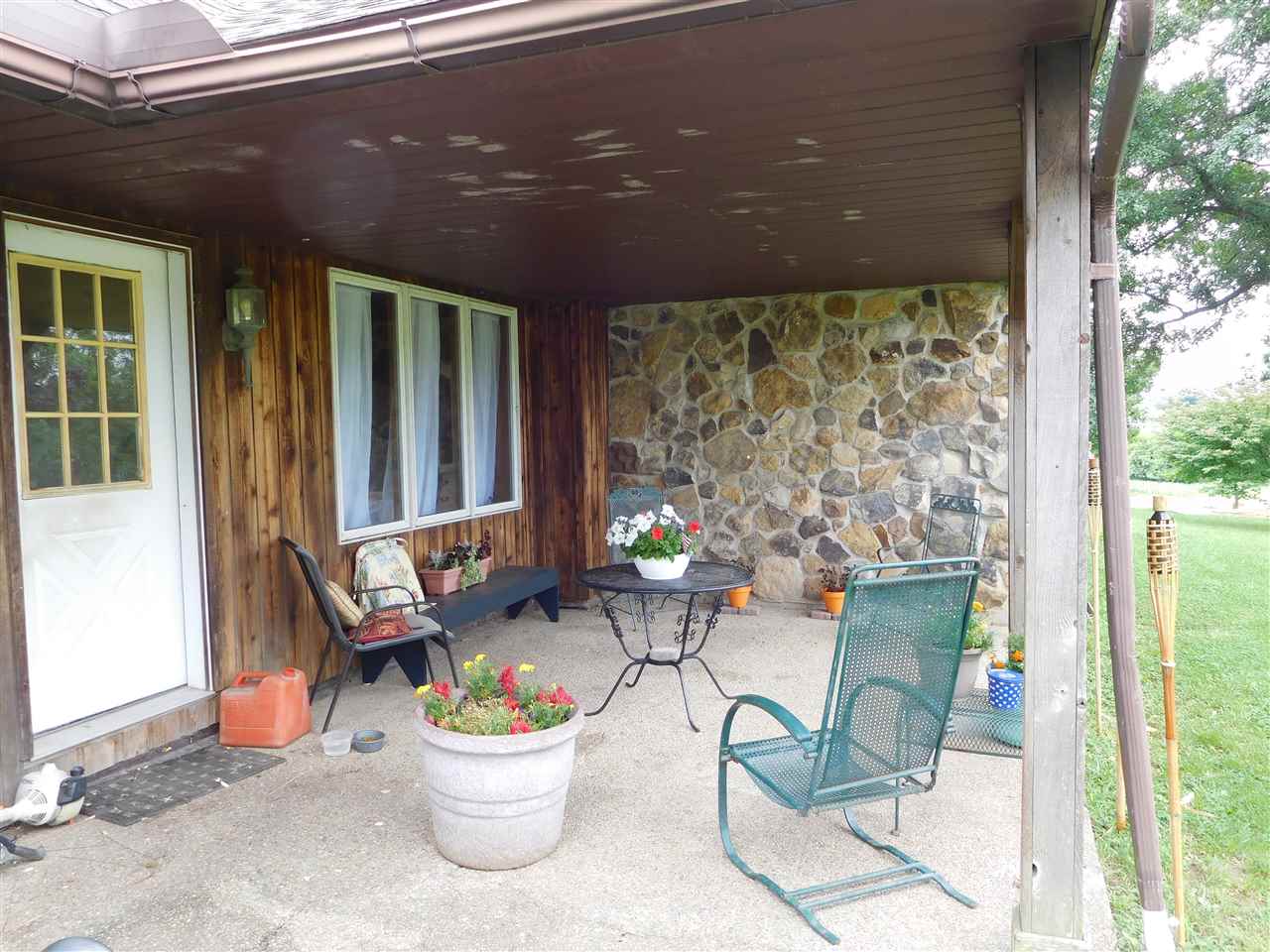 1130 Clutter Road Lynnville, IN 47619 - Photo 5 of 30 Gallery Image 5