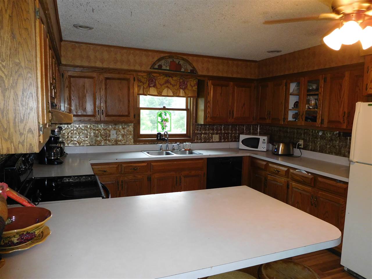1130 Clutter Road Lynnville, IN 47619 - Photo 10 of 30 Gallery Image 10