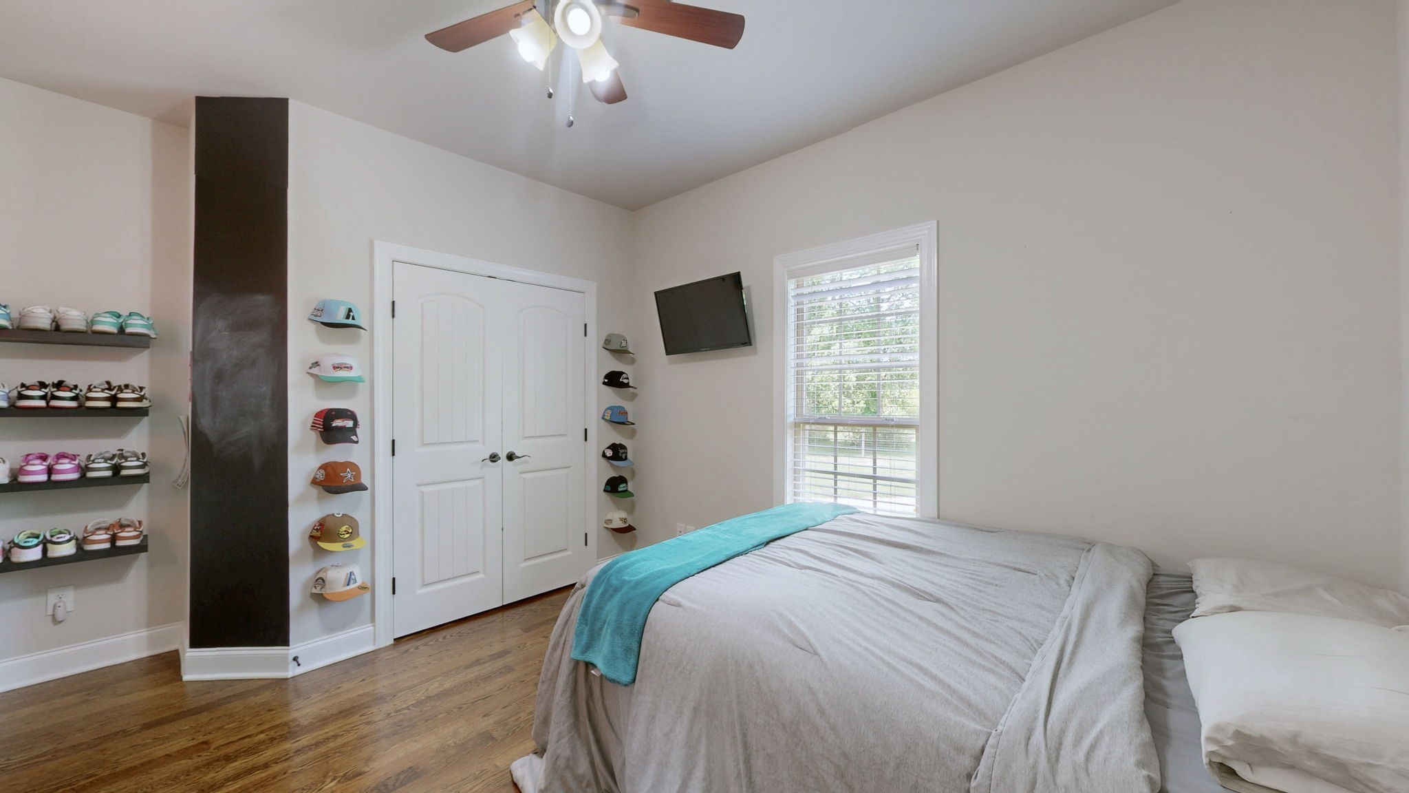 15505 Versailles Road Rockvale, TN 37153 - Photo 29 of 38 a spacious bedroom with a bed and a window