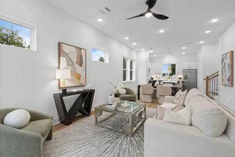 $419,900 | 717 Janisch Road, Unit I, Houston, TX 77018