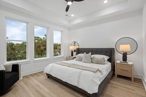 $419,900 | 717 Janisch Road, Unit I, Houston, TX 77018