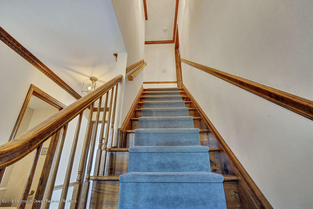 566 Harbor Road Brick, NJ 08724 - Photo 52 of 100 a view of entryway