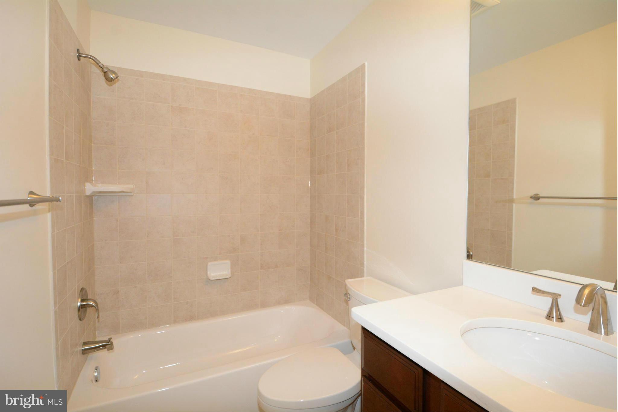 6326 Alberta Street Springfield, VA 22152 - Photo 17 of 30 Bath