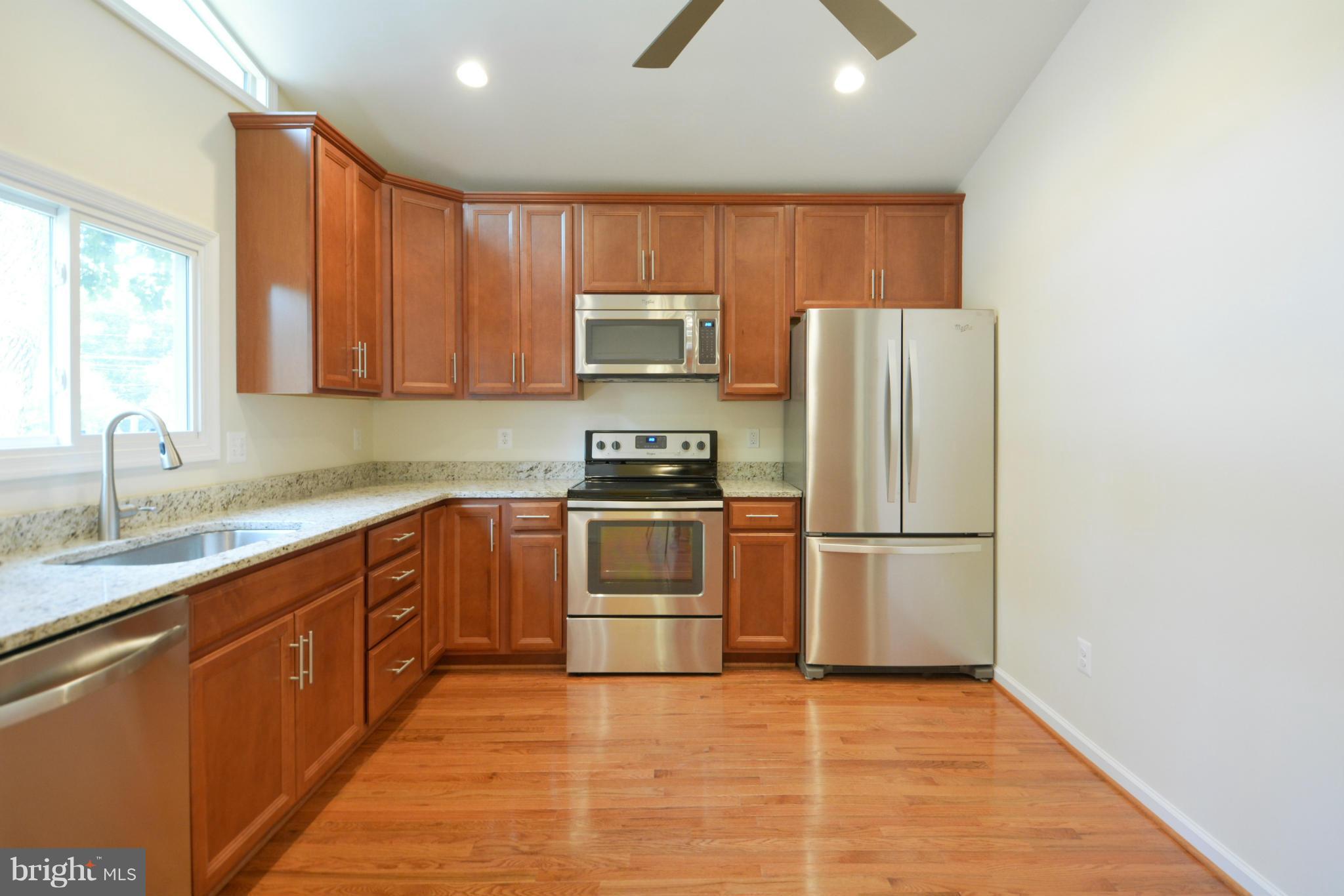 6326 Alberta Street Springfield, VA 22152 - Photo 6 of 30 Kitchen