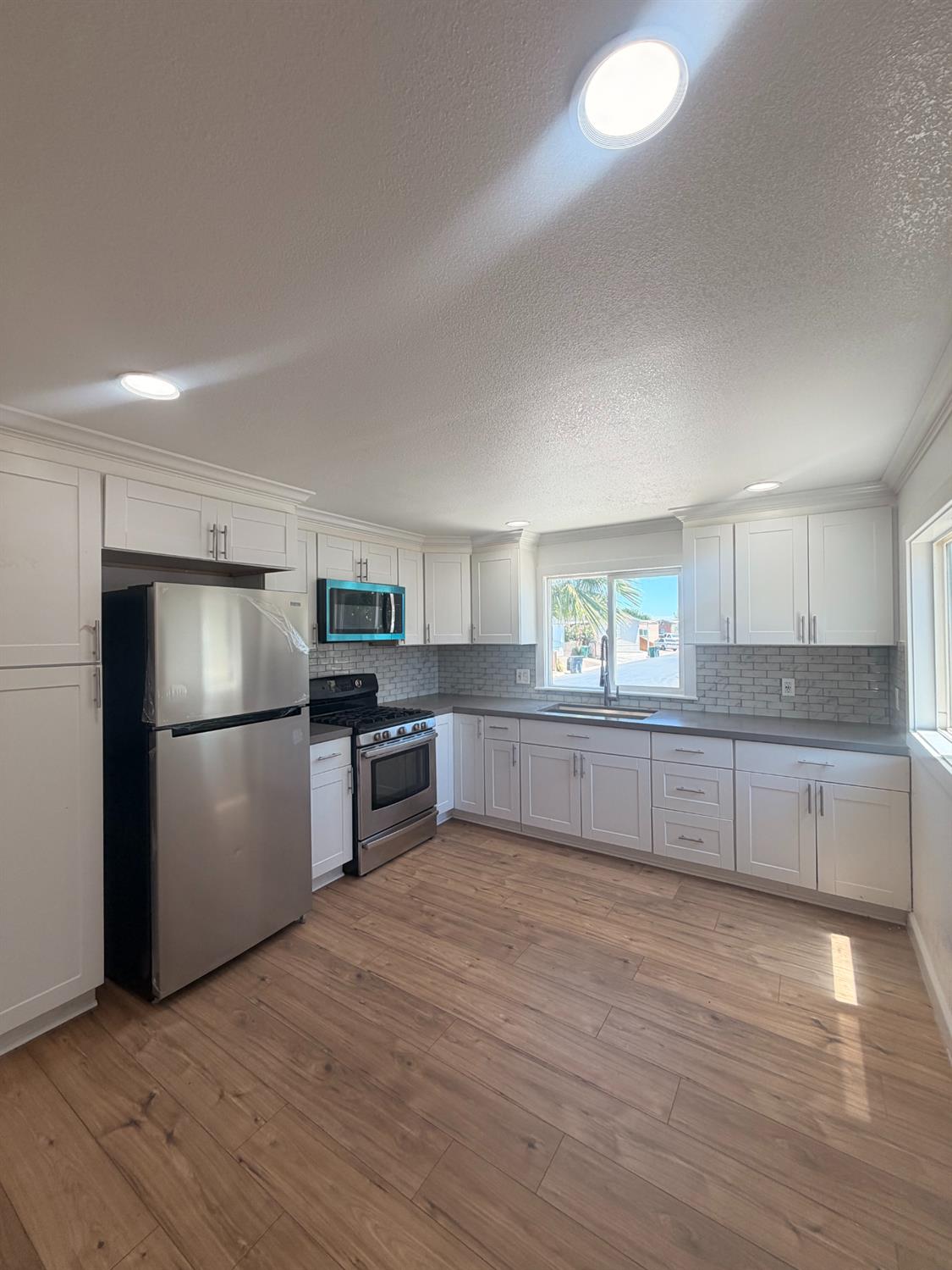 436 North Mercy Springs Road, Unit 64 Los Banos, CA 93635 - Photo 3 of 7