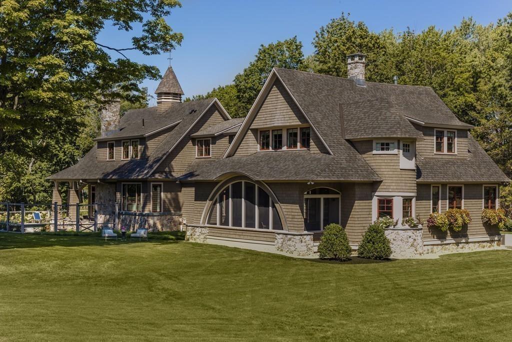 34 Martins Lane Hingham, MA 02043 - Photo 42 of 42 a front view of a house with garden