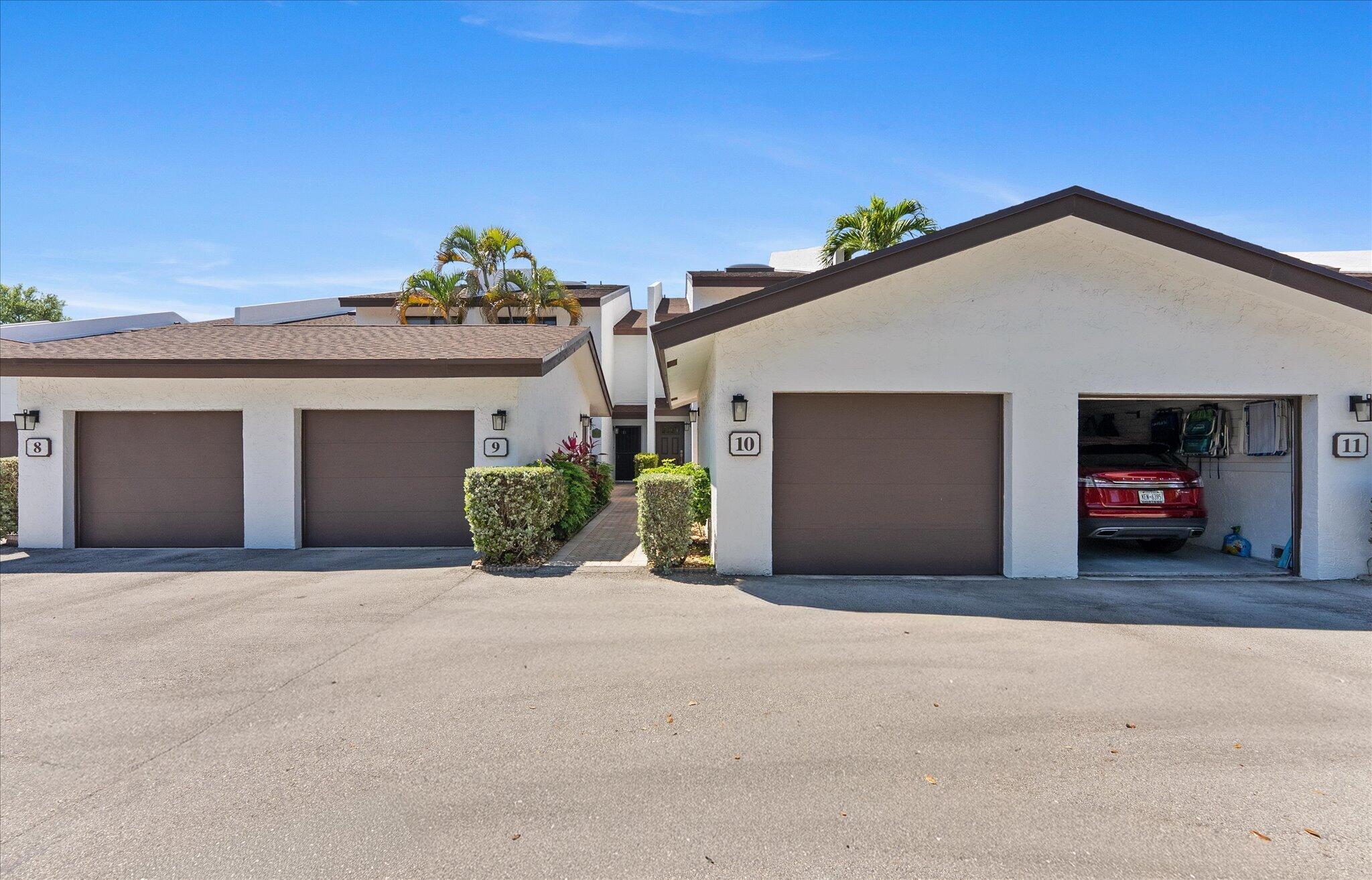 1301 North Riverside Drive, Unit 10 Pompano Beach, FL 33062 - Photo 1 of 40 02-2