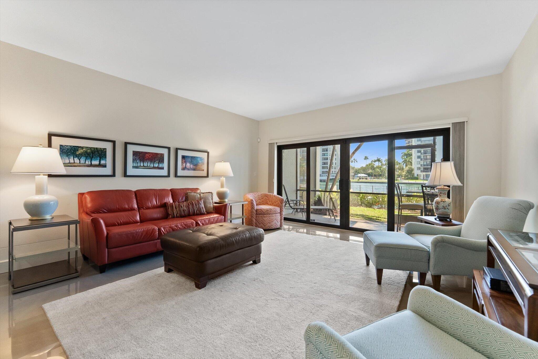 1301 North Riverside Drive, Unit 10 Pompano Beach, FL 33062 - Photo 12 of 40 14-14