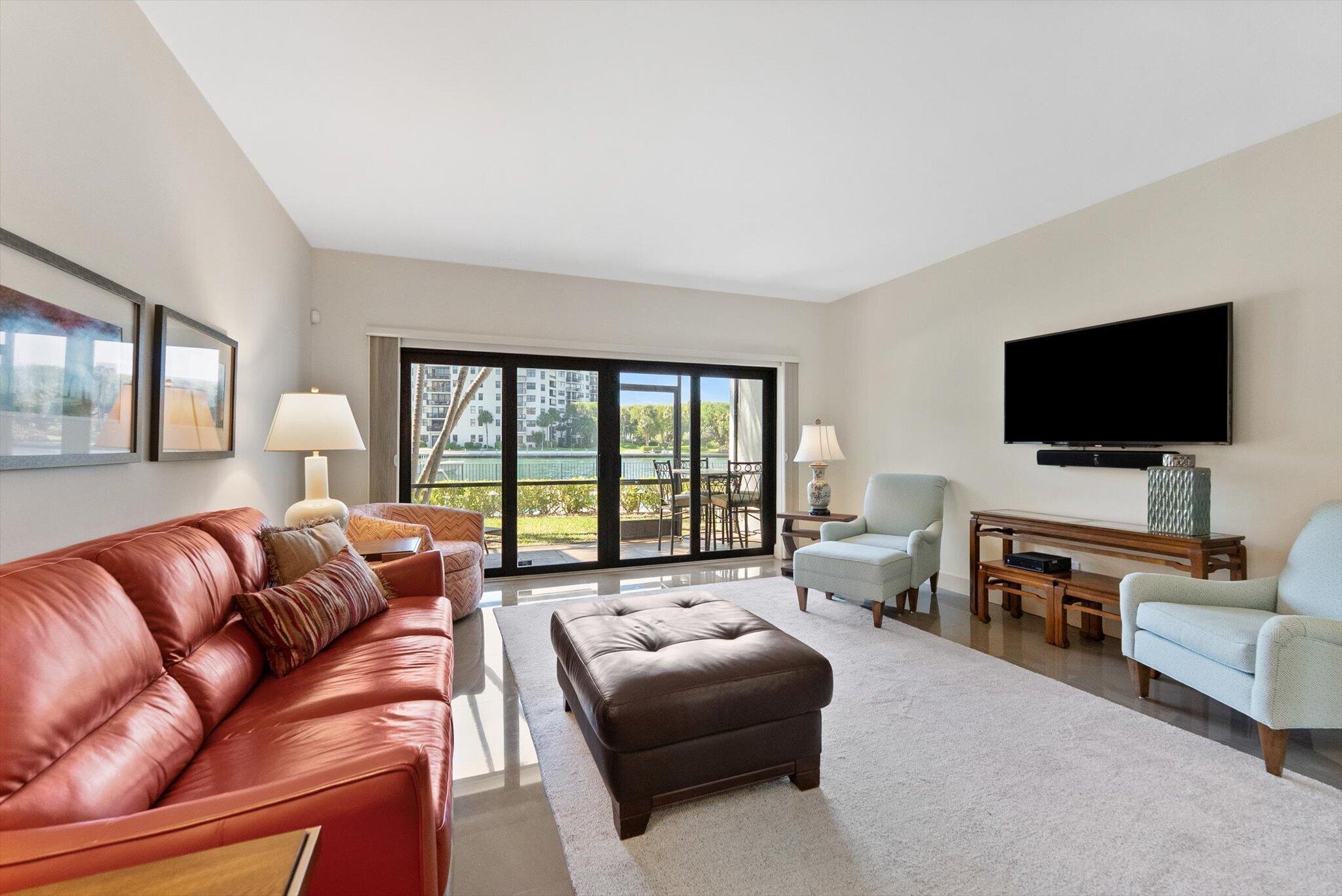 1301 North Riverside Drive, Unit 10 Pompano Beach, FL 33062 - Photo 14 of 40 13-13