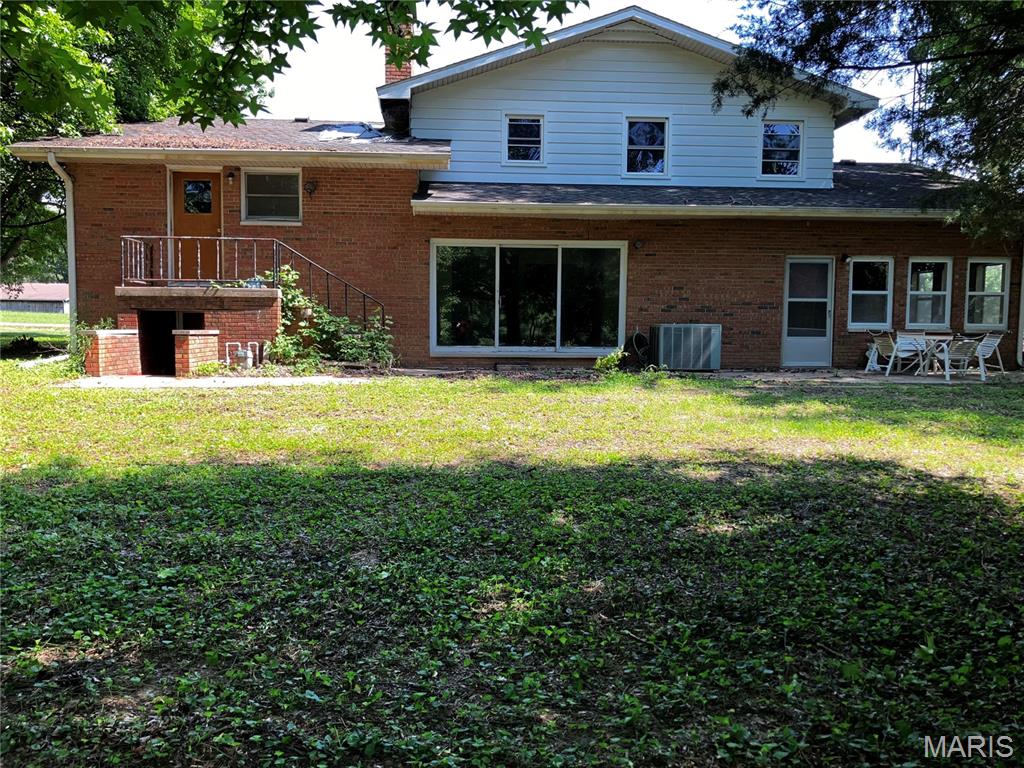 4612 Wood Duck Road Pinckneyville, IL 62274 - Photo 3 of 30 Gallery Image 3