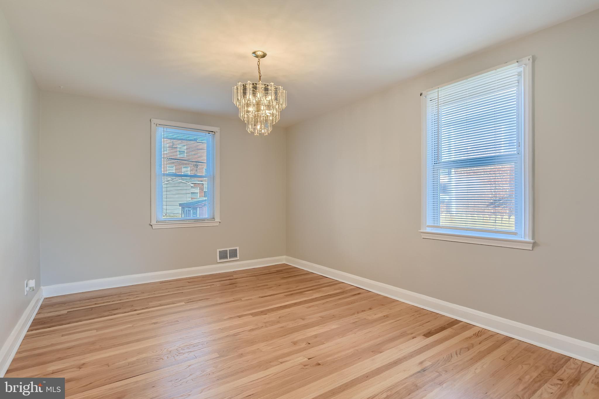 1922 Searles Road Dundalk, MD 21222 - Photo 8 of 28 Dining Room