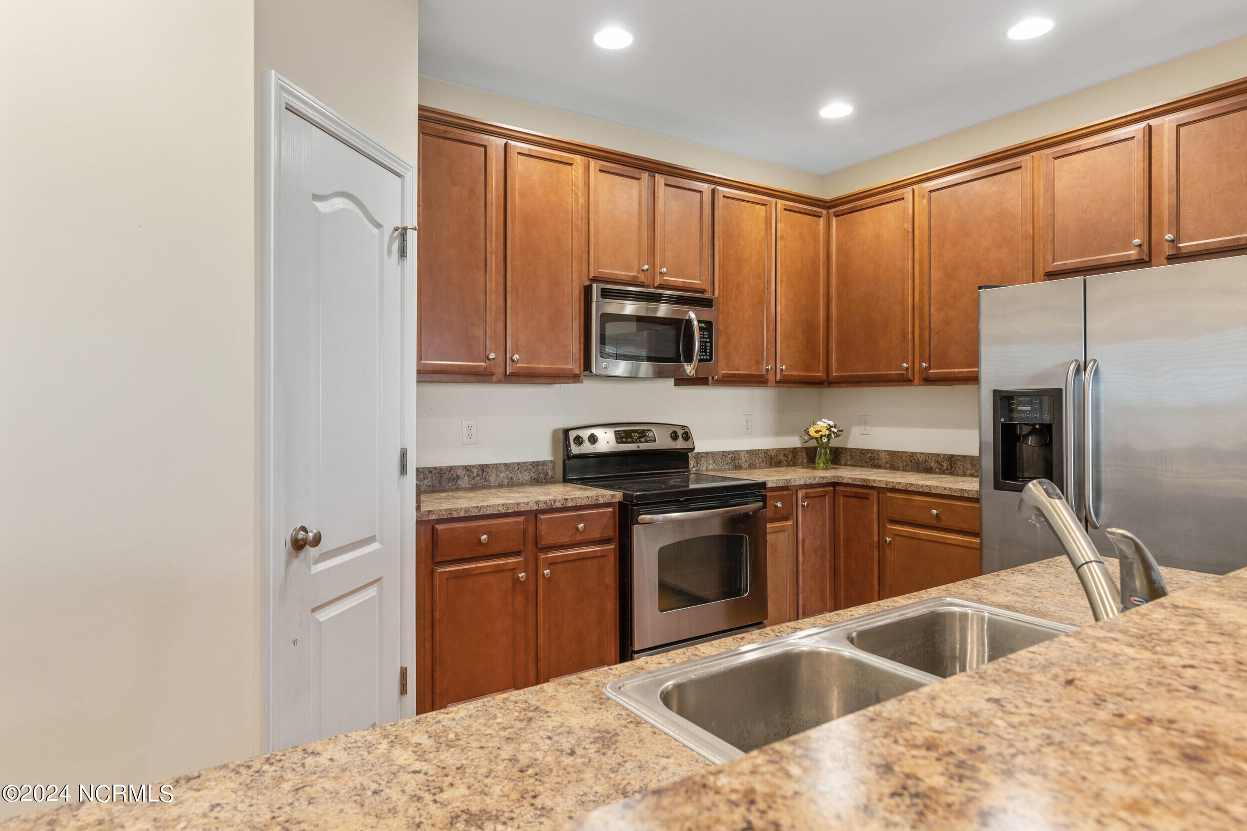 1504 Stones Edge Loop Road Wilmington, NC 28405 - Photo 15 of 60 with pantry. Refrigerator conveys.