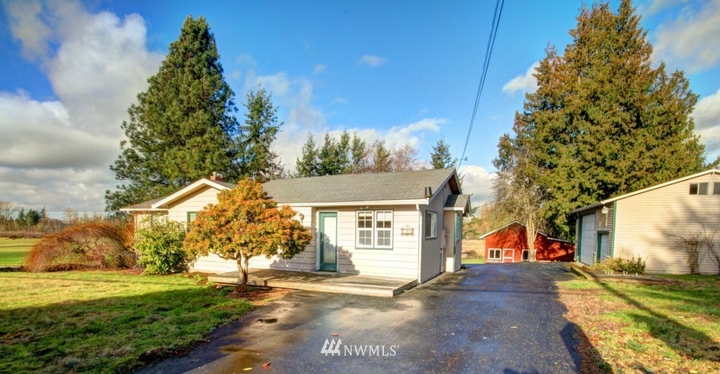 386 East Laurel Road Bellingham, WA 98226 - Photo 1 of 24