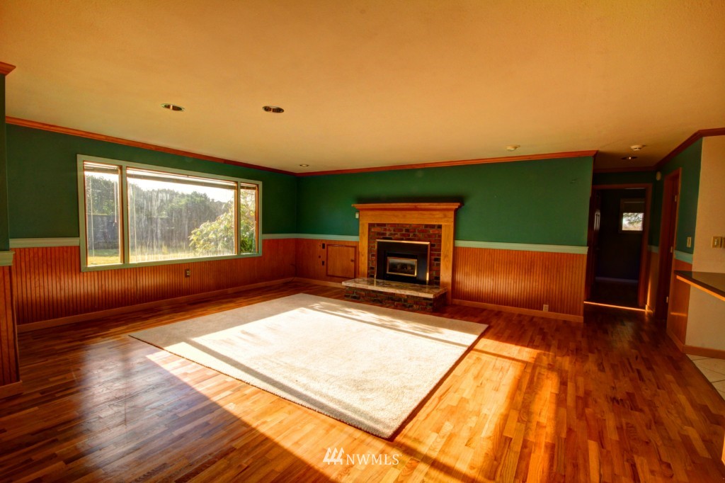 386 East Laurel Road Bellingham, WA 98226 - Photo 11 of 24