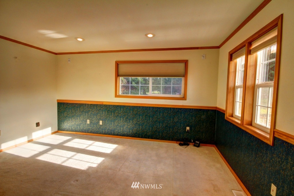 386 East Laurel Road Bellingham, WA 98226 - Photo 13 of 24