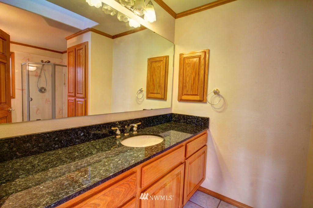 386 East Laurel Road Bellingham, WA 98226 - Photo 15 of 24