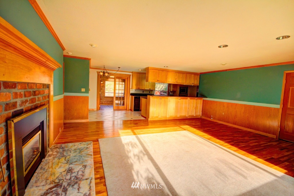 386 East Laurel Road Bellingham, WA 98226 - Photo 10 of 24