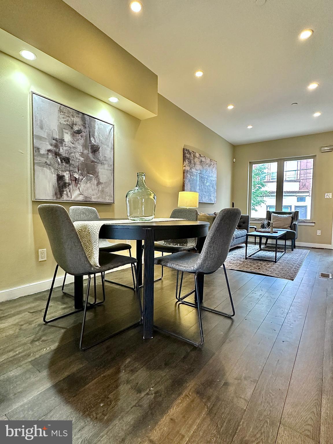 1017 North 3rd Street Philadelphia, PA 19123 - Photo 11 of 49 Dining/living area