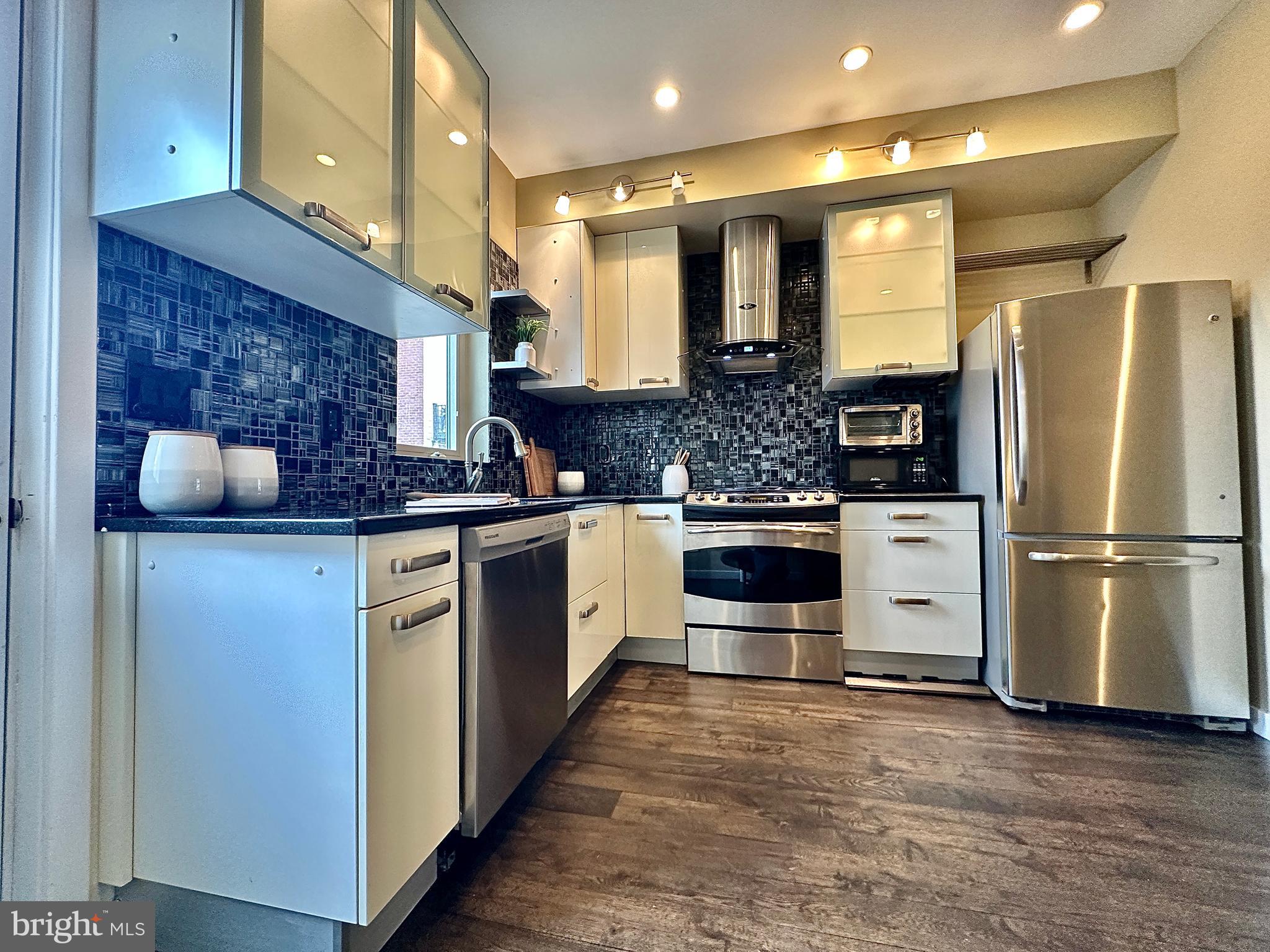 1017 North 3rd Street Philadelphia, PA 19123 - Photo 13 of 49 Kitchen