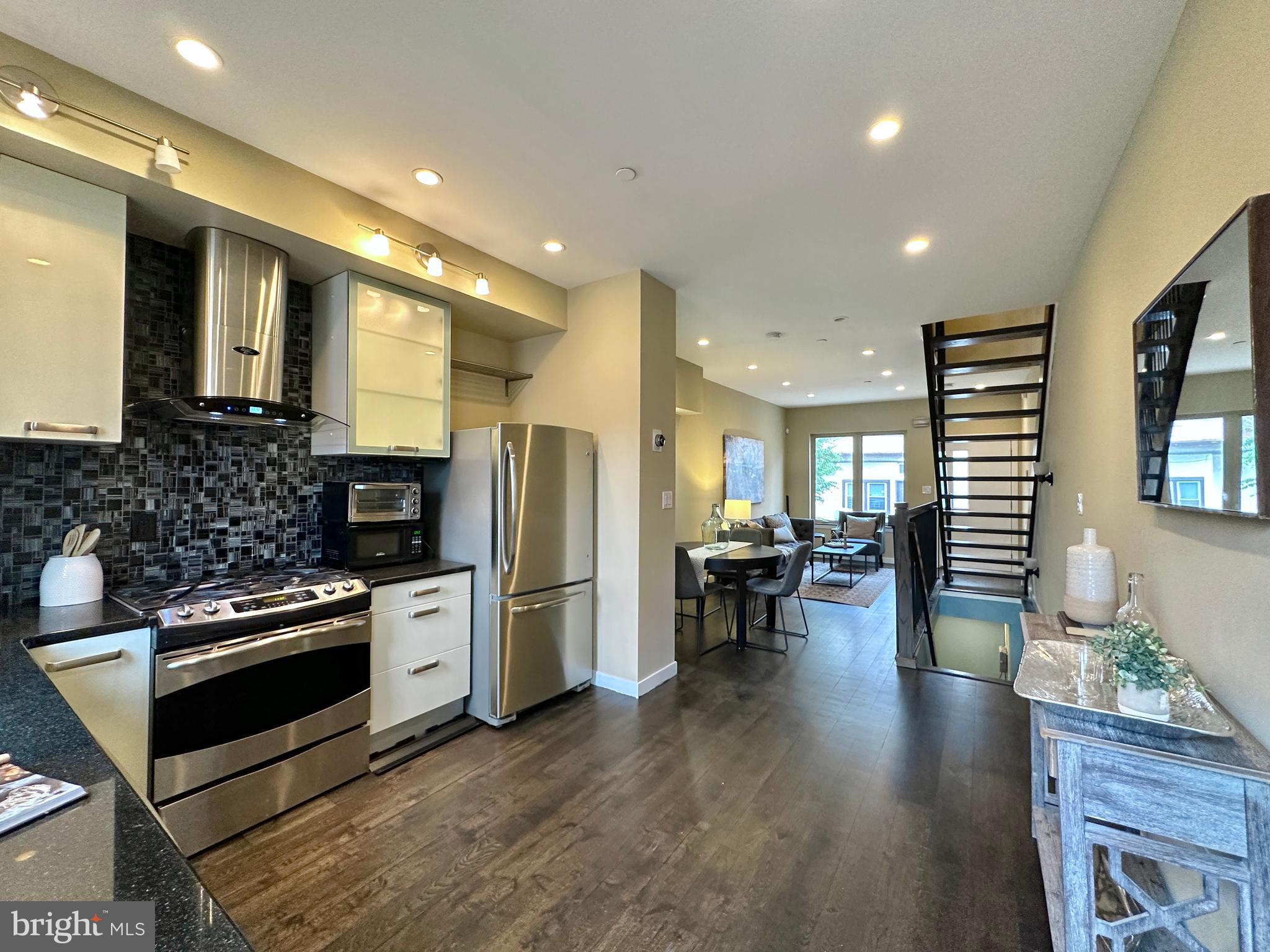 1017 North 3rd Street Philadelphia, PA 19123 - Photo 17 of 49 Open floorplan