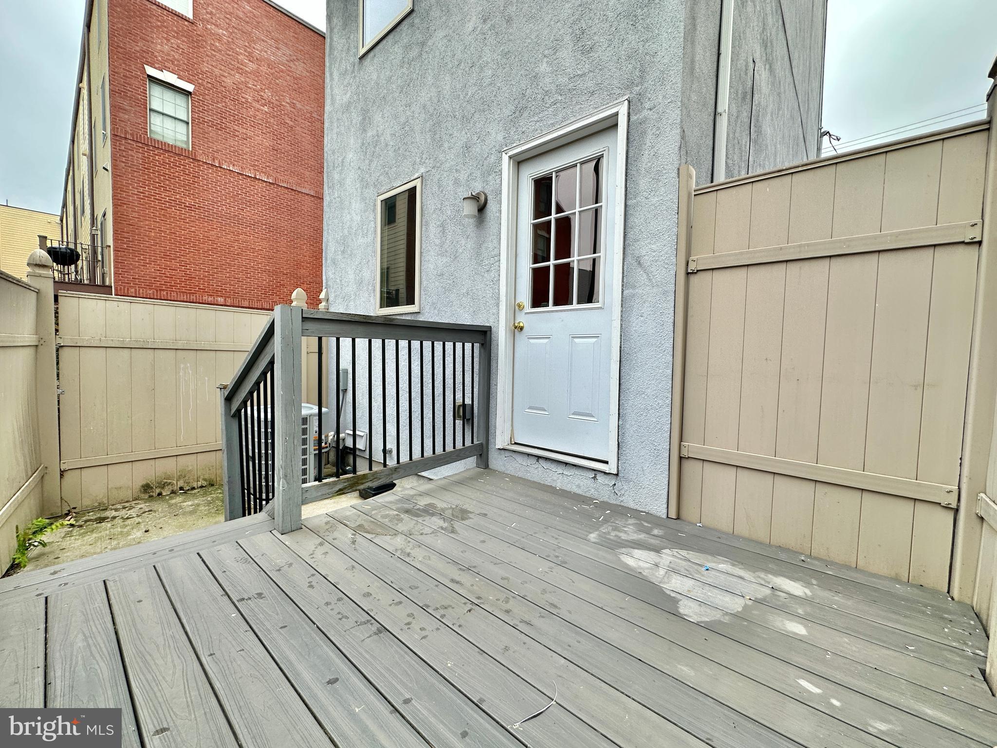 1017 North 3rd Street Philadelphia, PA 19123 - Photo 19 of 49 Back patio