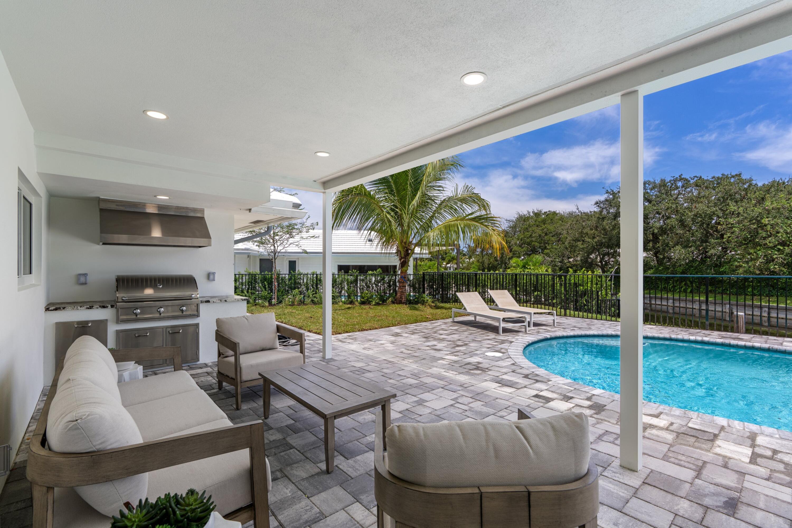 1090 Mulberry Way Boca Raton, FL 33486 - Photo 26 of 52 Patio