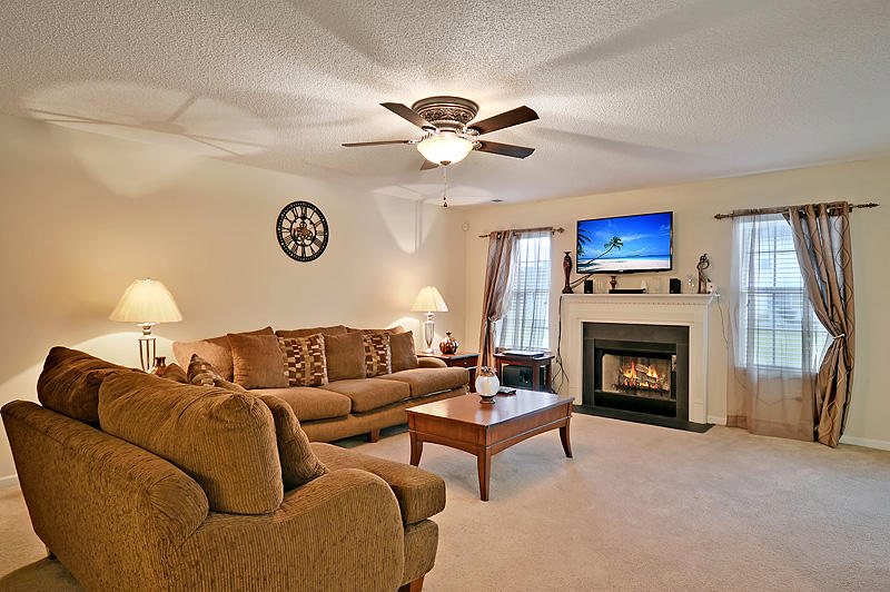 219 Dunning Road Summerville, SC 29486 - Photo 8 of 32 DSC_0271_DSC_0273-copy