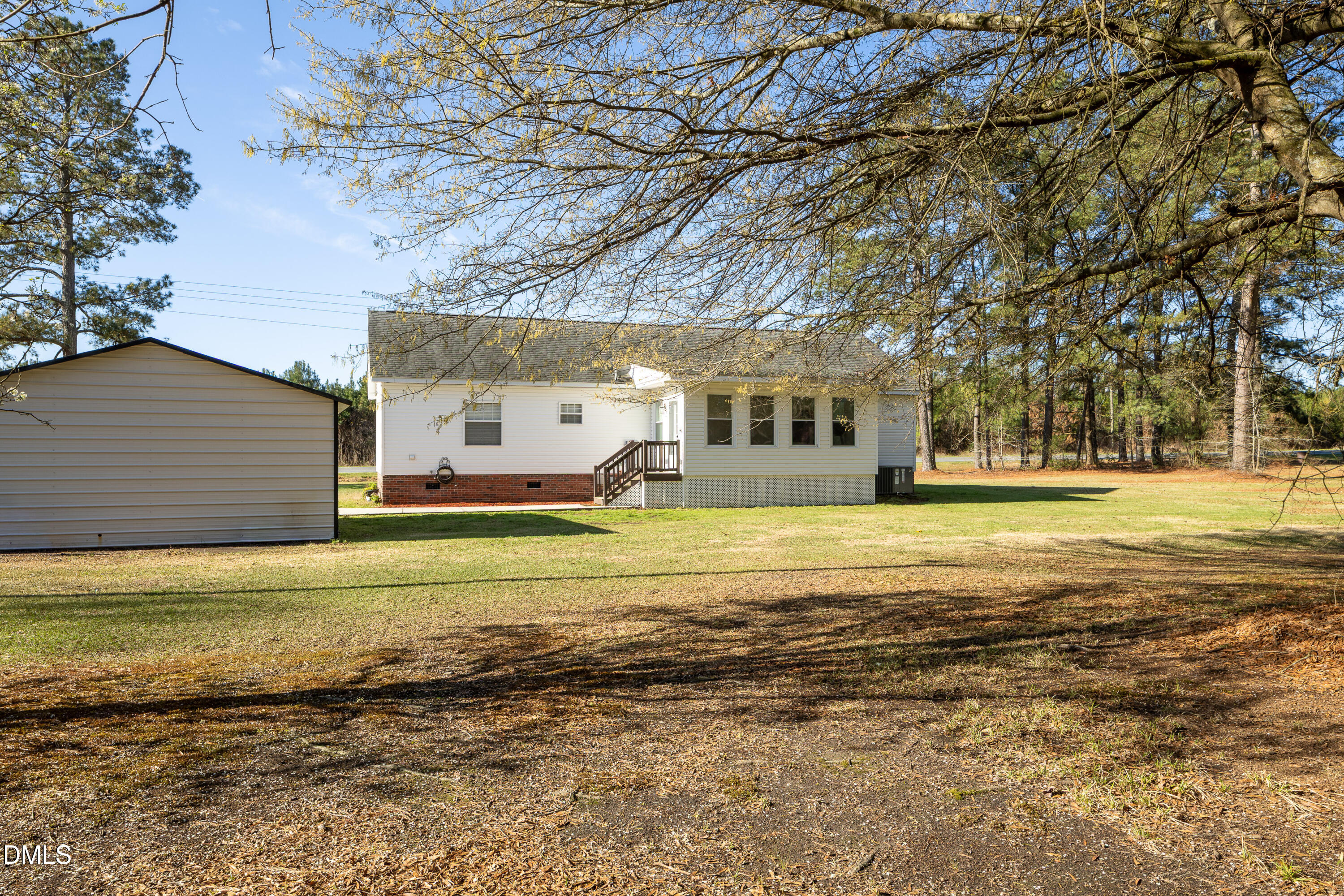 2304 5 Bridge Road Clinton, NC 28328 - Photo 28 of 30 2304 Five Bridge Rd31