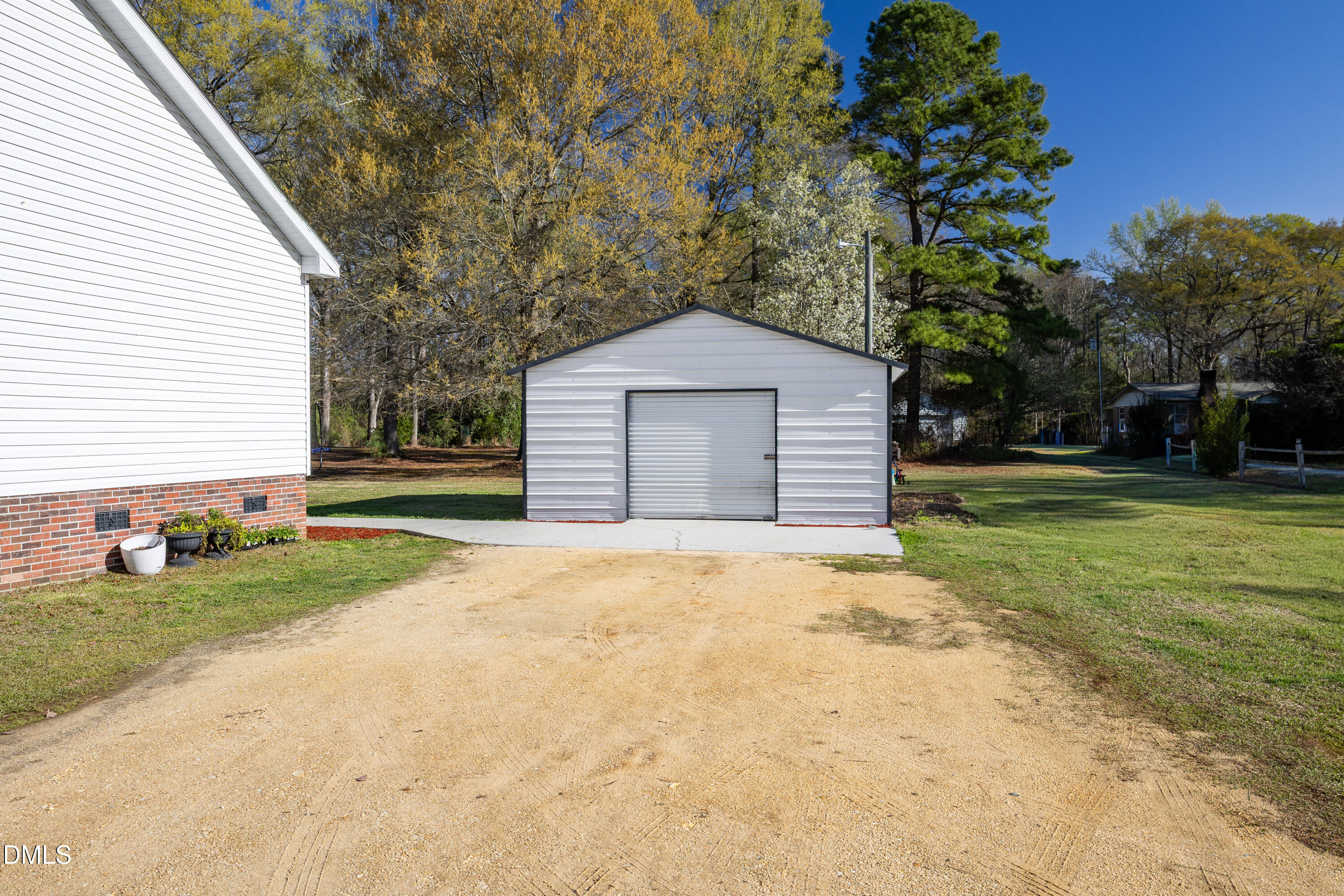 2304 5 Bridge Road Clinton, NC 28328 - Photo 30 of 30 2304 Five Bridge Rd32