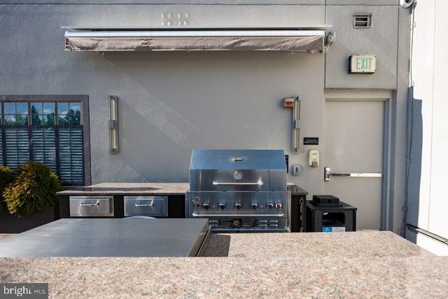 $855,000 | 1111 19th Street North, Unit 1907, Arlington, VA 22209