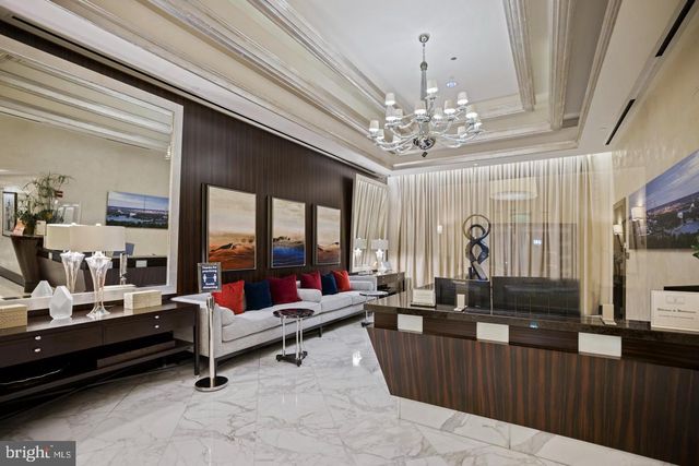 $855,000 | 1111 19th Street North, Unit 1907, Arlington, VA 22209