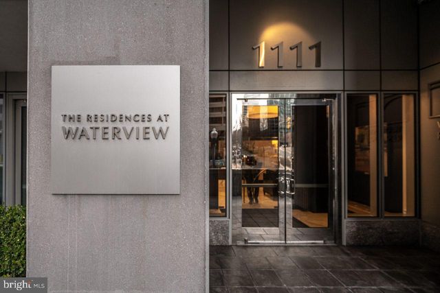 $855,000 | 1111 19th Street North, Unit 1907, Arlington, VA 22209