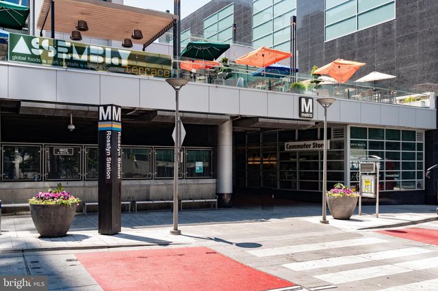 $855,000 | 1111 19th Street North, Unit 1907, Arlington, VA 22209