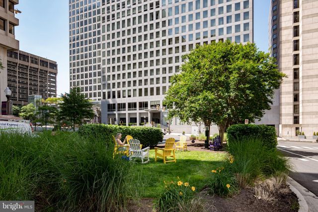 $855,000 | 1111 19th Street North, Unit 1907, Arlington, VA 22209