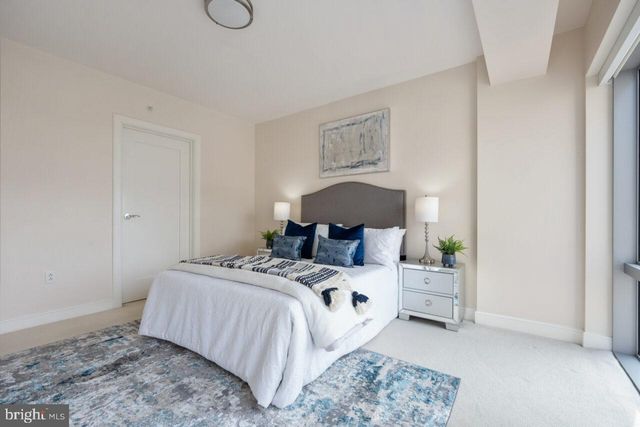 $855,000 | 1111 19th Street North, Unit 1907, Arlington, VA 22209