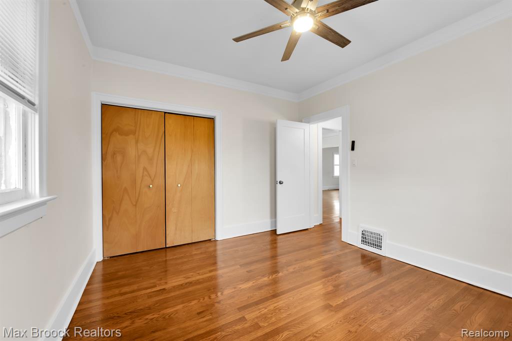 19011 Beck Road Northville, MI 48168 - Photo 12 of 40
