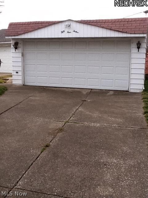 5412 Ackley Road Parma, OH 44129 - Photo 3 of 18