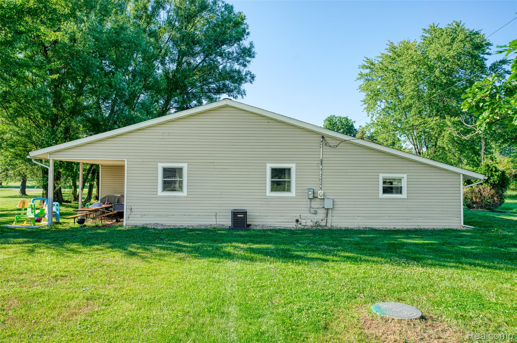 4000 East Frost Road Webberville, MI 48892 - Photo 21 of 32 Side of House