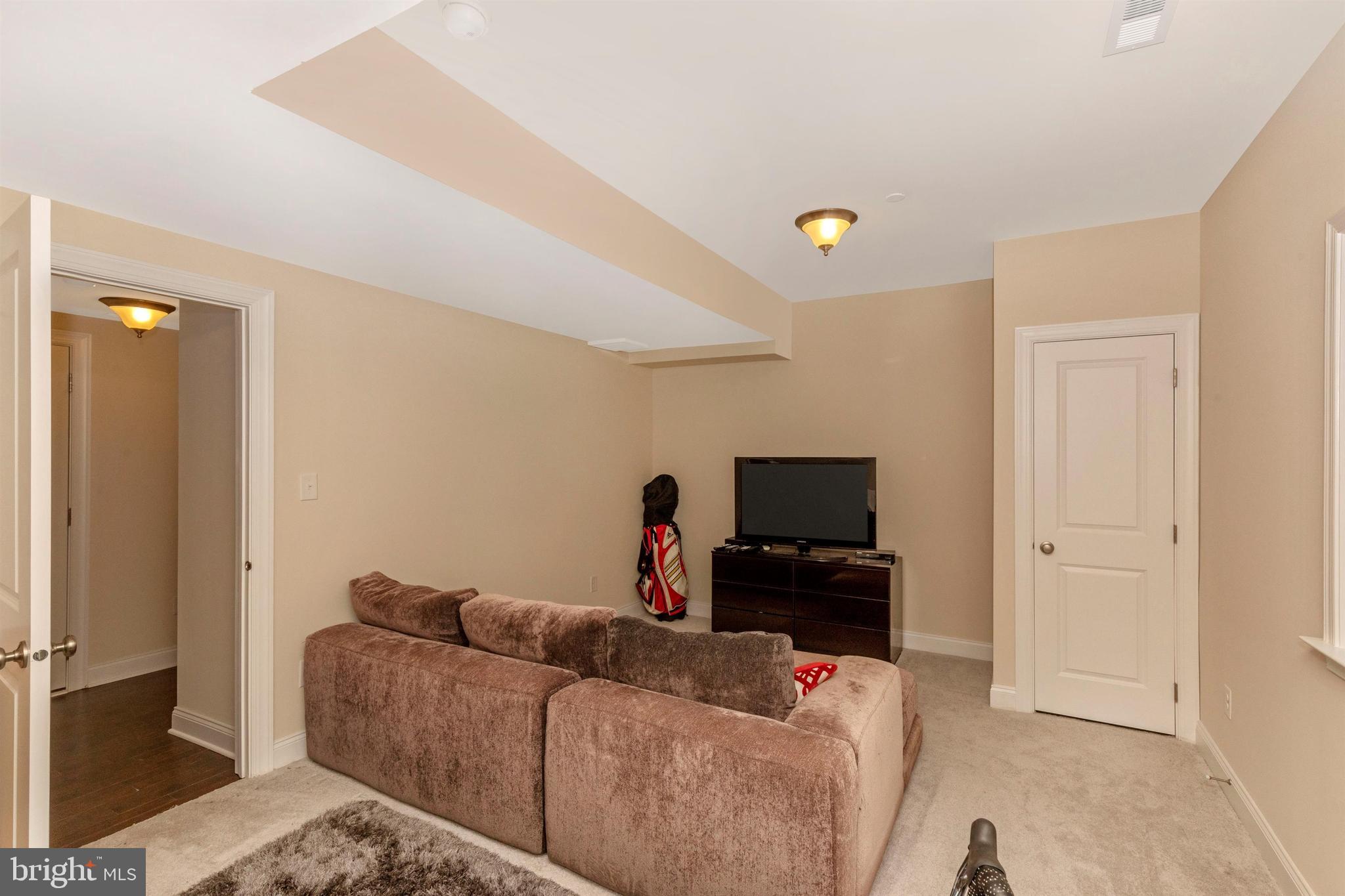 209 Avian Alley Springfield, PA 19064 - Photo 34 of 39 Gallery Image 34