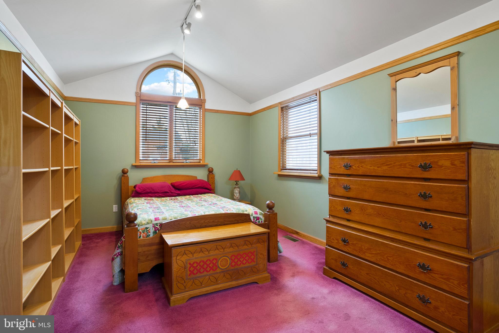 10016 Tenbrook Drive Silver Spring, MD 20901 - Photo 15 of 23 Primary bedroom with vaulted ceiling.