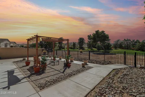 $699,999 | 7002 South 38th Place, Phoenix, AZ 85042