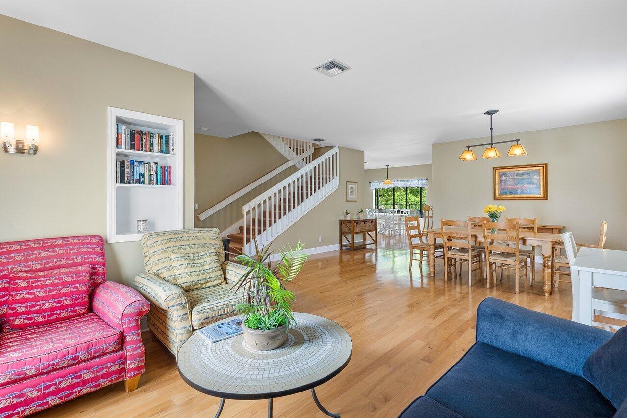 11842 Island Lakes Lane Boca Raton, FL 33498 - Photo 10 of 49 009-11842IslandLakesLane-BocaRaton-FL-33