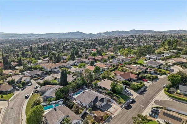 $1,099,950 | 11461 Amigo Avenue, Porter Ranch, CA 91326